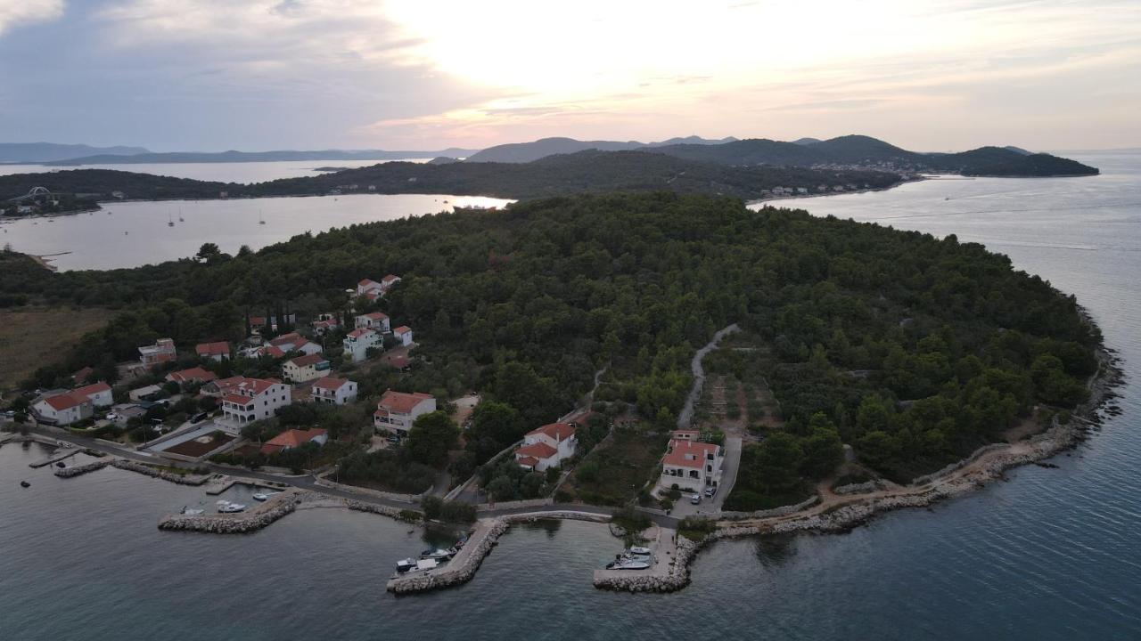Goga Villa Zdrelac Bagian luar foto